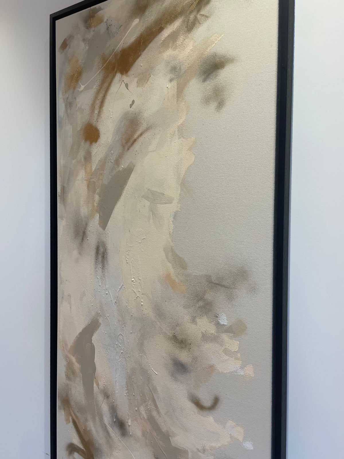 Neutral contemporary abstract large figurative painting.
Bespoke artwork
Commissioned artwork
Custom Artwork
Custom painting for home
Hand painted wall art
Large original paintings for living room
Large statement artwork
Bespoke abstract art
Bespoke art for interiors
Original paintings for living room
Original art for interiors
Custom artwork for interior designers
Luxury wall art for interiors
Artwork for interior Designers
Peach and soft pink painting with taupe and gold