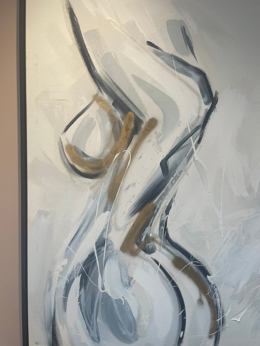 Neutral contemporary abstract large figurative painting.
Bespoke artwork
Commissioned artwork
Custom Artwork
Custom painting for home
Hand painted wall art
Large original paintings for living room
Large statement artwork
Bespoke abstract art
Bespoke art for interiors
Original paintings for living room
Original art for interiors
Custom artwork for interior designers
Luxury wall art for interiors
Artwork for interior Designers
