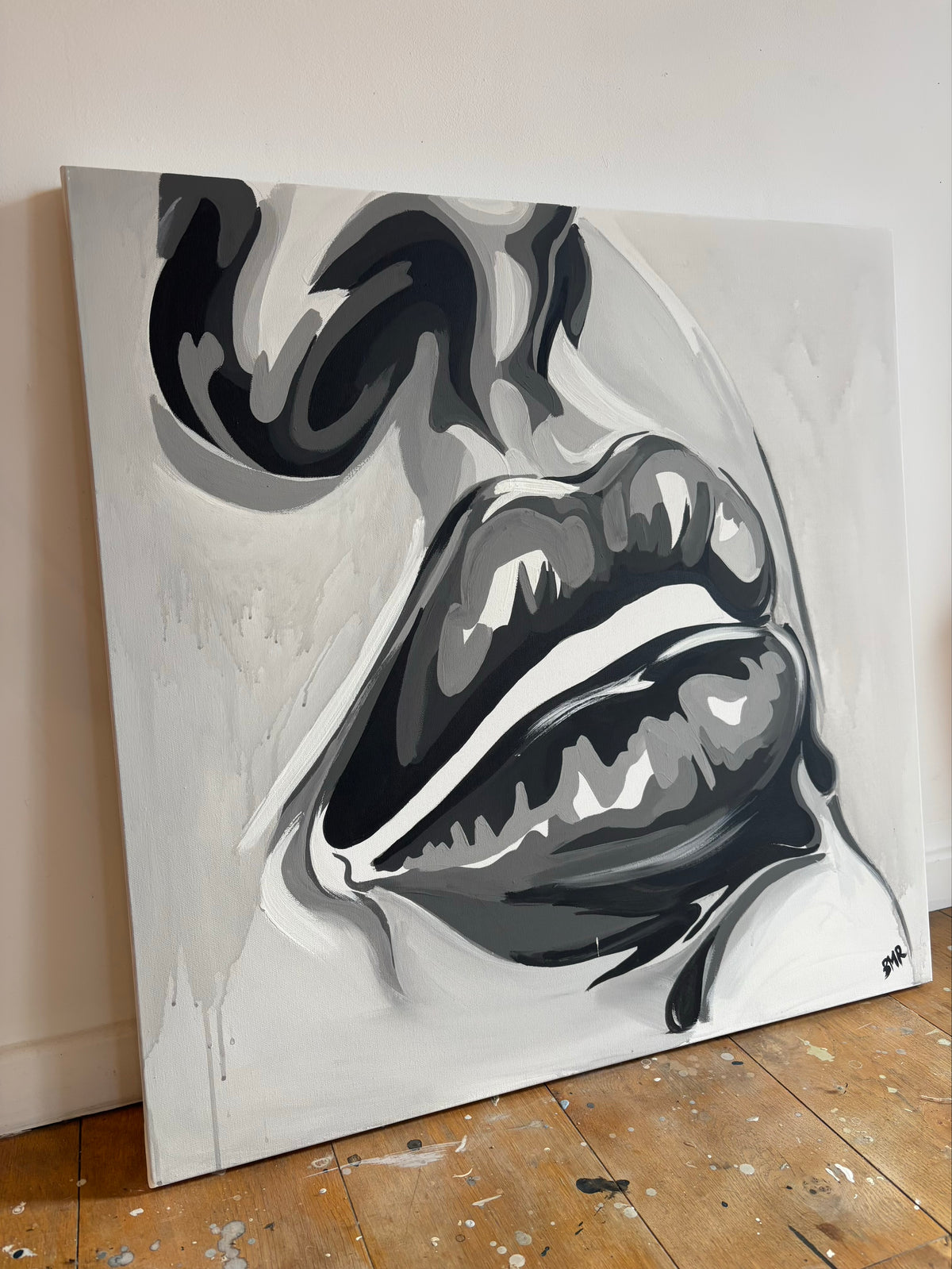 Abstract black and white painting on a white wall
canvas painting of a womans lips - pop art.Neutral contemporary abstract large figurative painting.
Bespoke artwork
Commissioned artwork
Custom Artwork
Custom painting for home
Hand painted wall art
Large original paintings for living room
Large statement artwork
Bespoke abstract art
Bespoke art for interiors
Original paintings for living room
Original art for interiors
Custom artwork for interior designers
Luxury wall art for interiors
Artwork for interiors