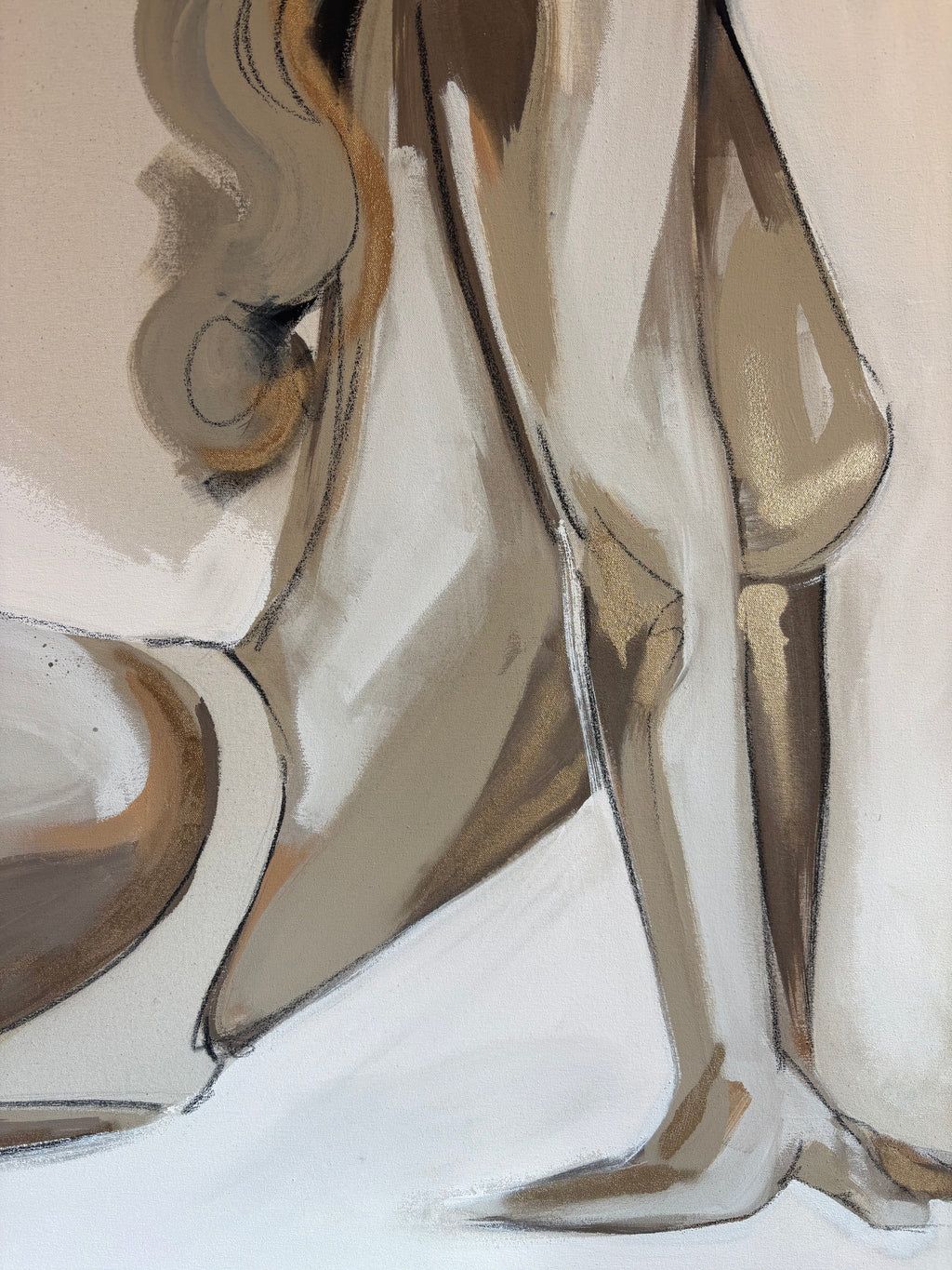 Framed abstract art of a nude figure on a beige background. Painted with brown and taupe tones with gold highlights. Bespoke artwork
Commissioned artwork
Custom Artwork
Custom painting for home
Hand painted wall art
Large original paintings for living room
Large statement artwork
Bespoke abstract art
Bespoke art for interiors
Original paintings for living room
Original art for interiors
Custom artwork for interior designers
Luxury wall art for interiors
Artwork for interior Designers
