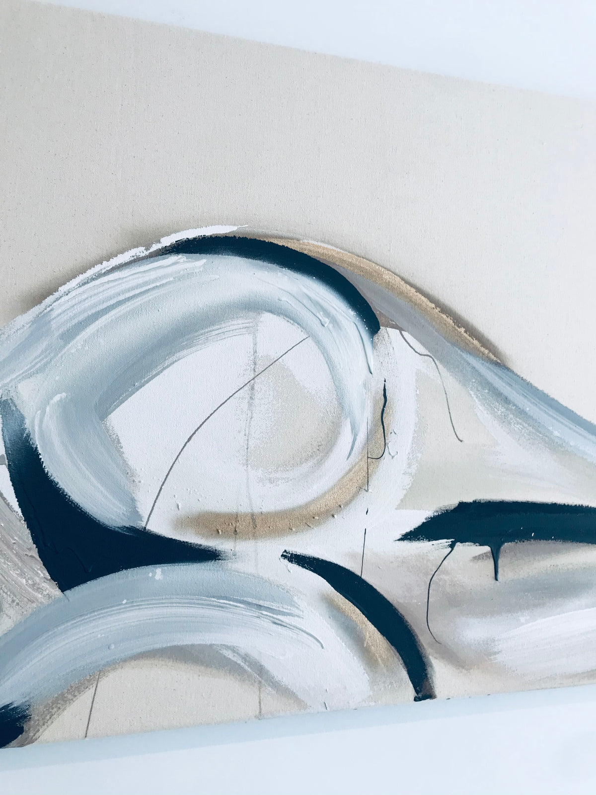 Neutral contemporary abstract large figurative painting.
Bespoke artwork
Commissioned artwork
Custom Artwork
Custom painting for home
Hand painted wall art
Large original paintings for living room
Large statement artwork
Bespoke abstract art
Bespoke art for interiors
Original paintings for living room
Original art for interiors
Custom artwork for interior designers
Luxury wall art for interiors
Artwork for interior Designers
